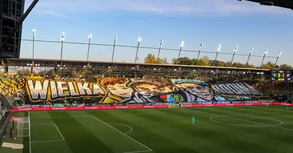 GKS Katowice i Baník Ostrava świętują 30 lat przyjaźni. Podziel się swoją historią!